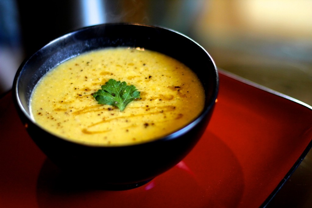 » Winter warm sweetcorn and sesame soup.