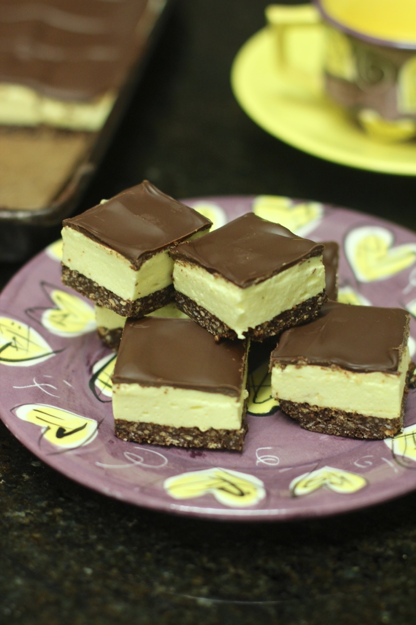 » Scrumdiddlyumptious chocolate banana marshmallow slice!