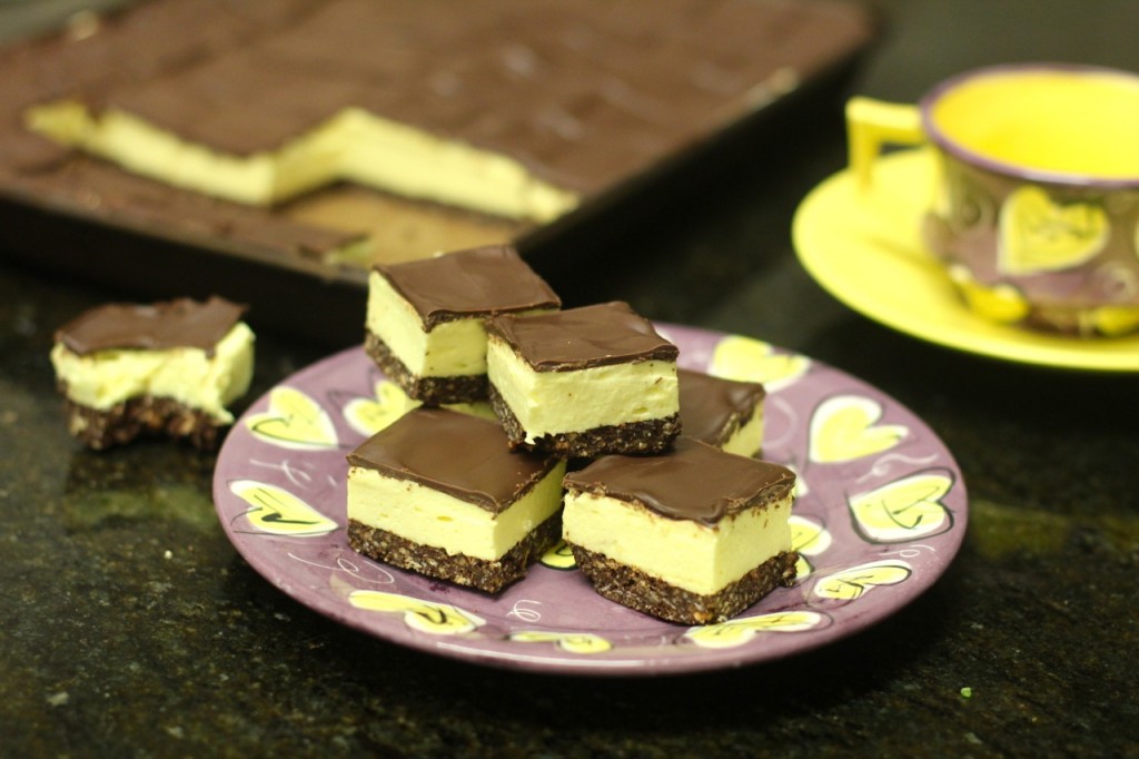 » Scrumdiddlyumptious chocolate banana marshmallow slice!