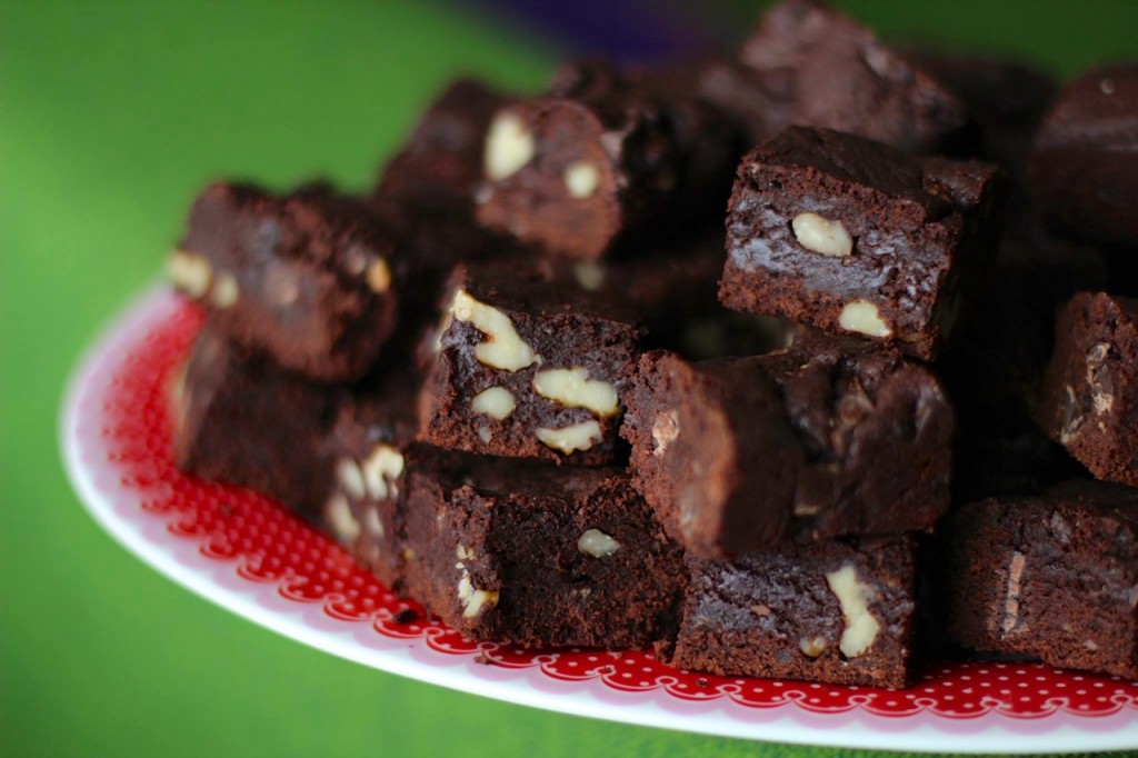 » Fudgey Chocolate Walnut Brownies
